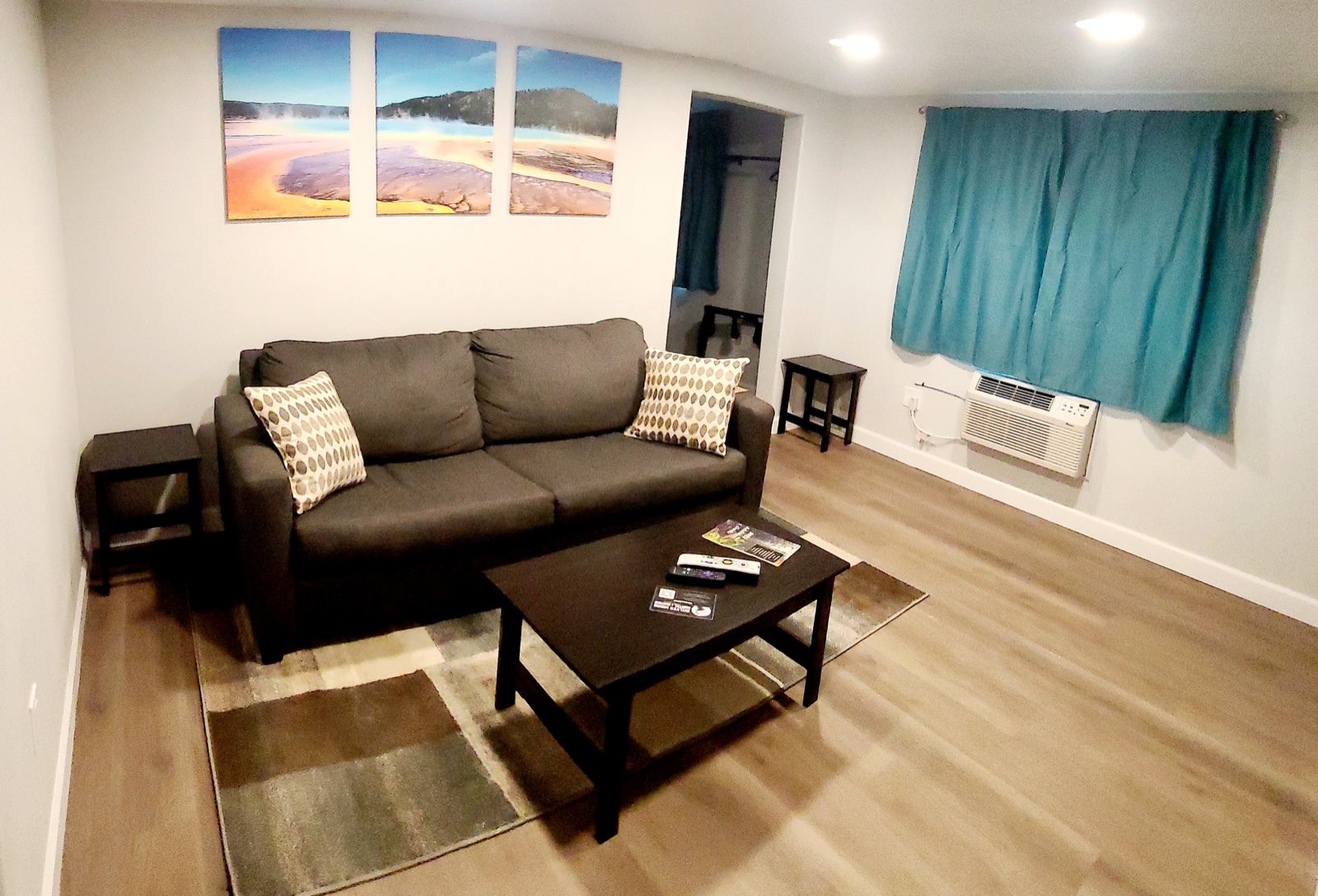 Deluxe Family Suite dining area