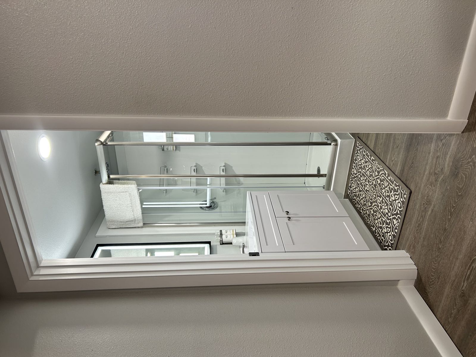 King Suite bathroom